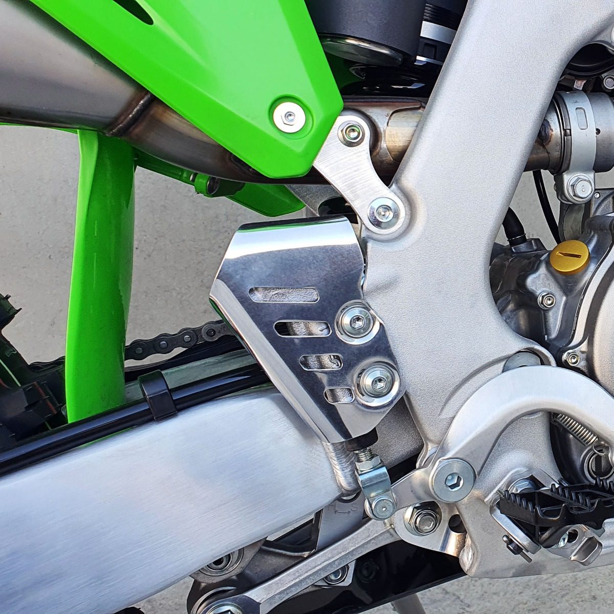 Master Cylinder Guard - Kawasaki KX450XC & X - B&B Off Road Engineering